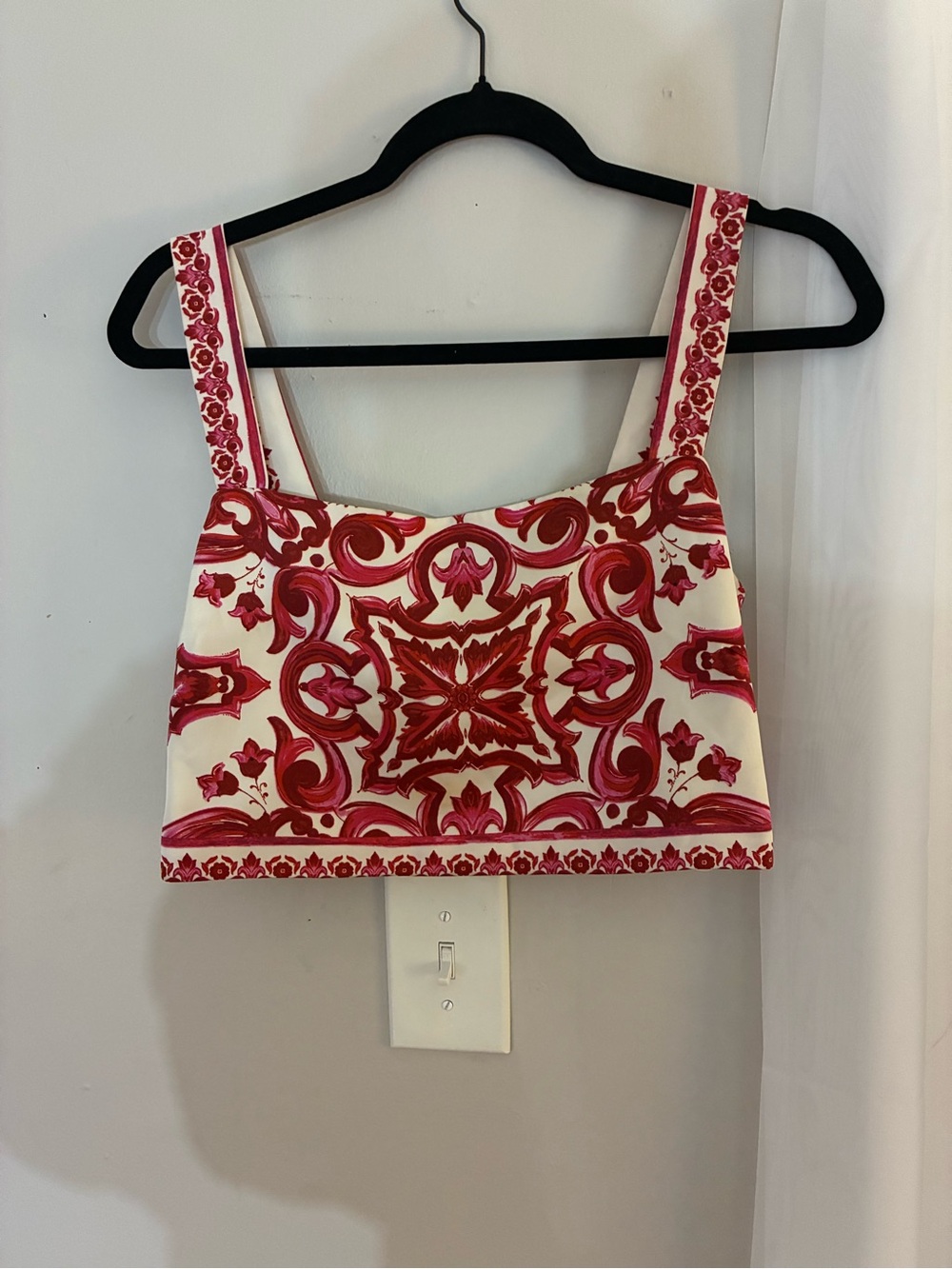 Rachel Zoe Red and Cream Floral Tile-Print Crop Tank